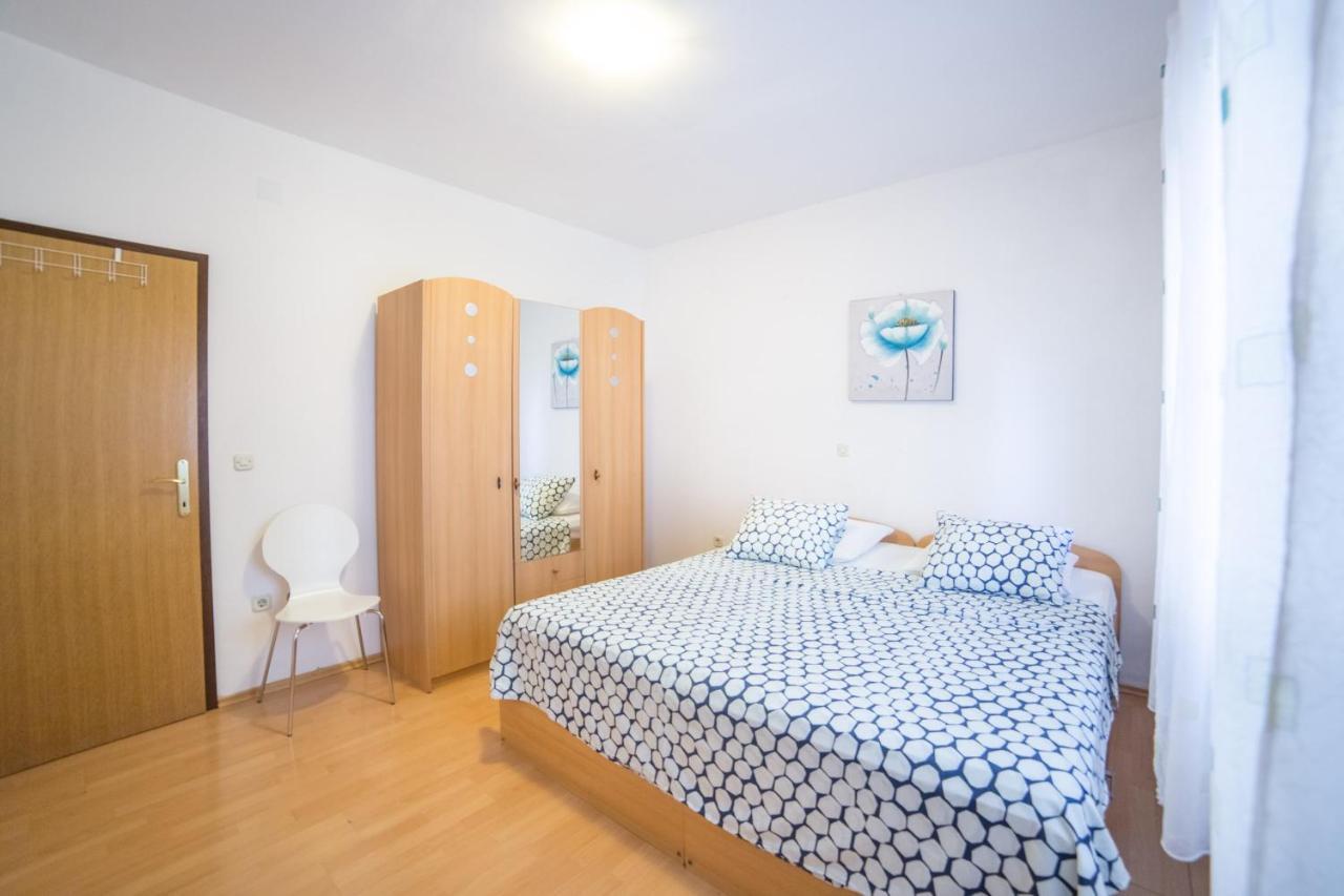 Apartment Jadranka Brist Exterior foto
